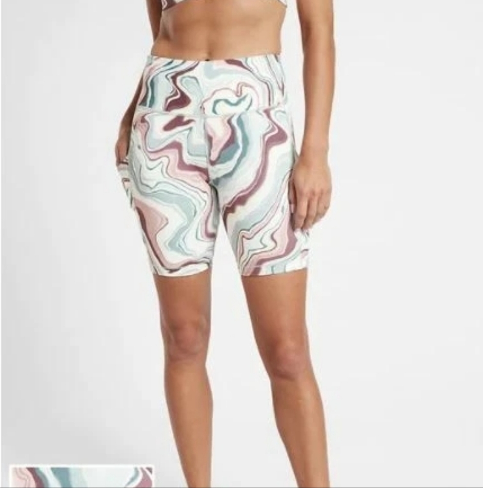 Athleta NWT Women's Ultimate Stash Pocket Printed 7" Shorts